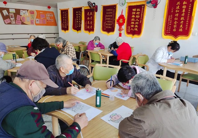 她忘記了全世界，唯獨沒有忘記愛你