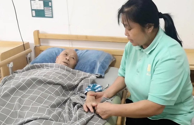 確認過眼神，是最美的護理人