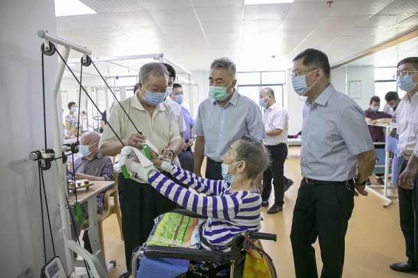 國家衛(wèi)生健康委老齡健康司調(diào)研組蒞臨湘潭海福祥調(diào)研長(zhǎng)護(hù)險(xiǎn)工作