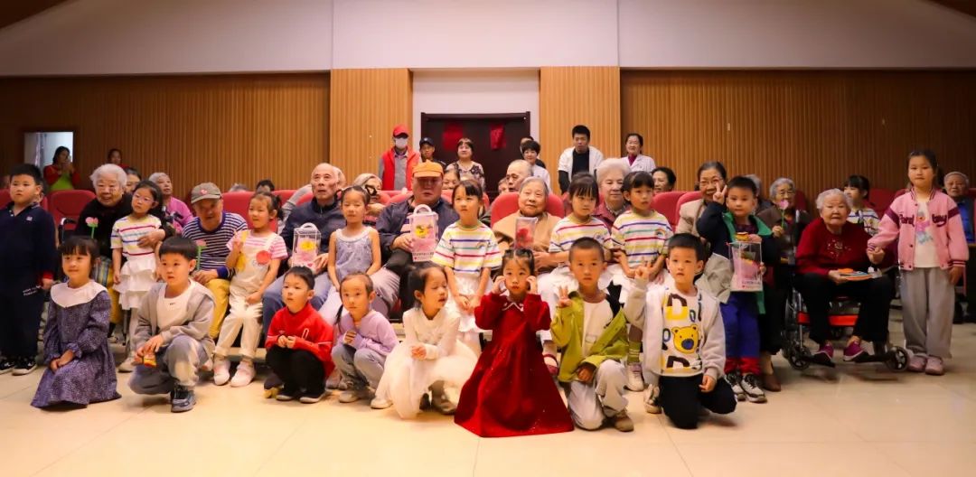 海福祥丨歡聲“孝”語，共度重陽！